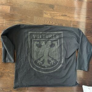 VULTURES- YZY Long T black